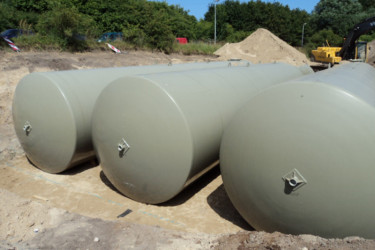 loeschwassertank-regenwasser-erdtank-zisterne