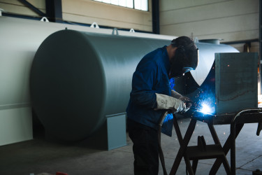 tankdemontage-tankerneuerung-tankdemontage-tankerneuerung-job-schneider-tankbau-schlosser-schweisser-handwerker-installateur-quereinsteiger